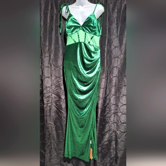 NWT Shein dress - Picture 1 of 3